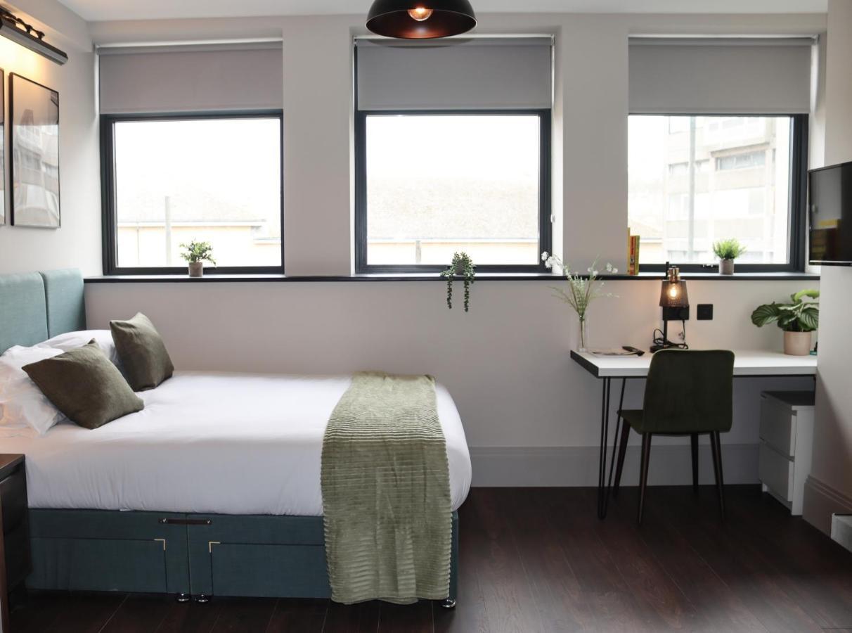Vive Hotel Хейстингс Екстериор снимка