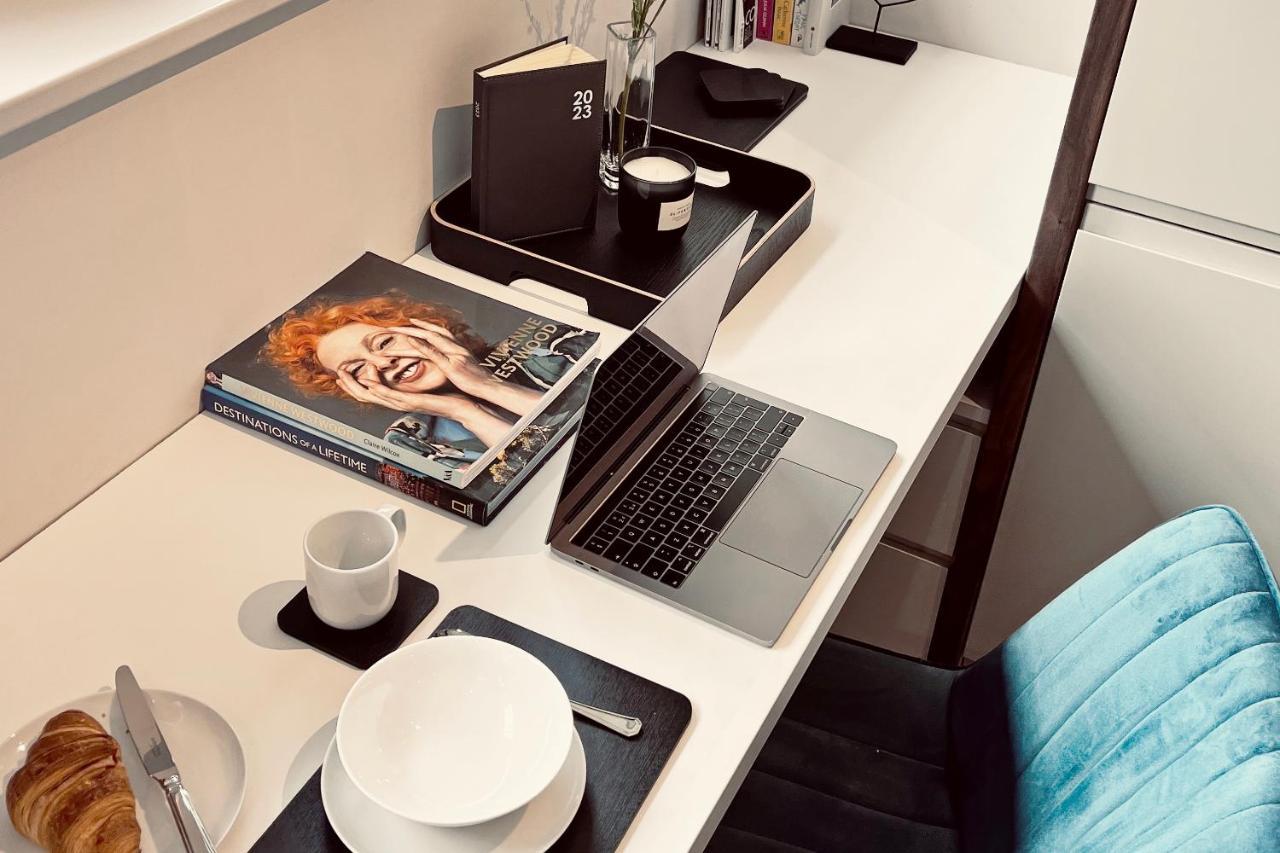 Vive Hotel Хейстингс Екстериор снимка