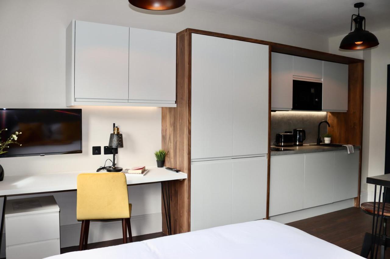 Vive Hotel Хейстингс Екстериор снимка